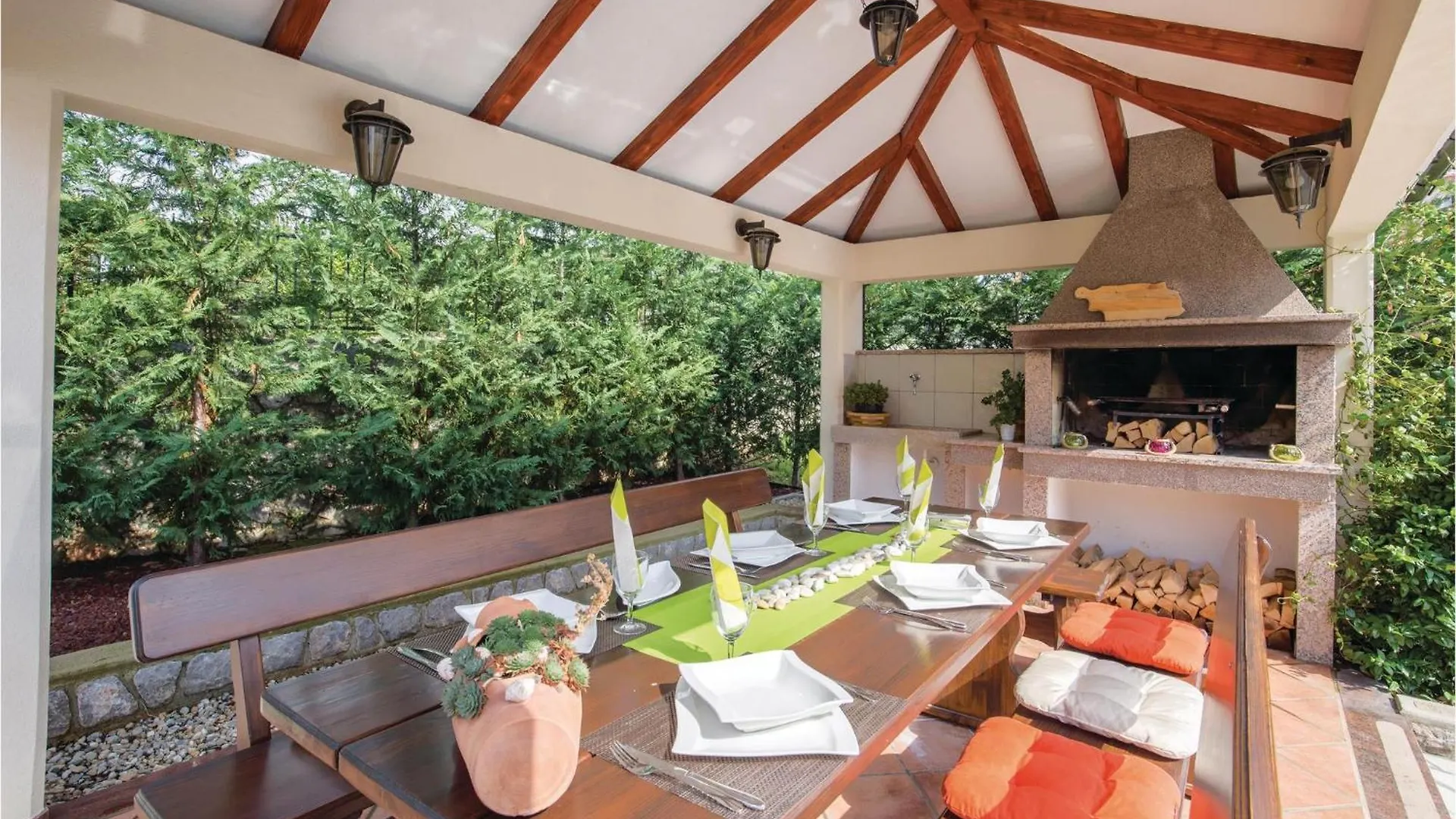 Stunning Apartment In Rijeka With Kitchen 0*,